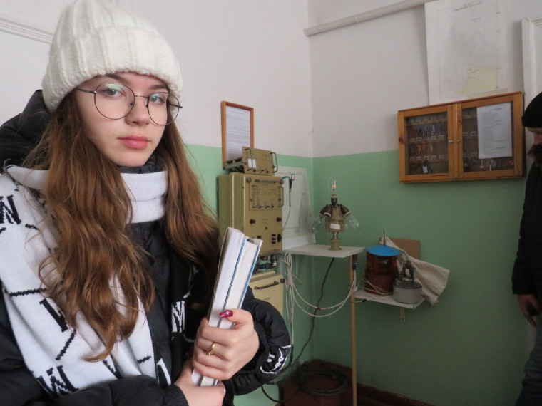 В нашей школе проводится работа с одарёнными детьми, которые интересуются историей родного края и планируют участвовать в рейтинговых научно-исследовательских конкурсах..